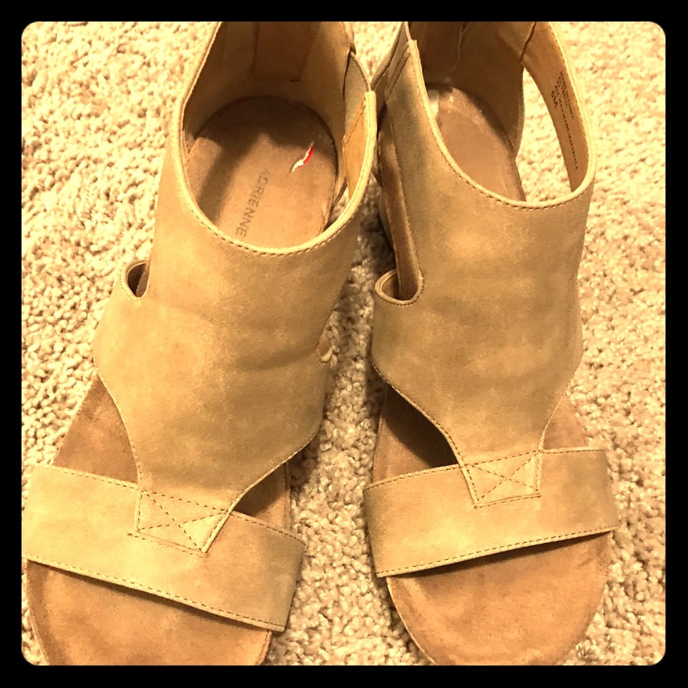 Adrienne sandals wedge